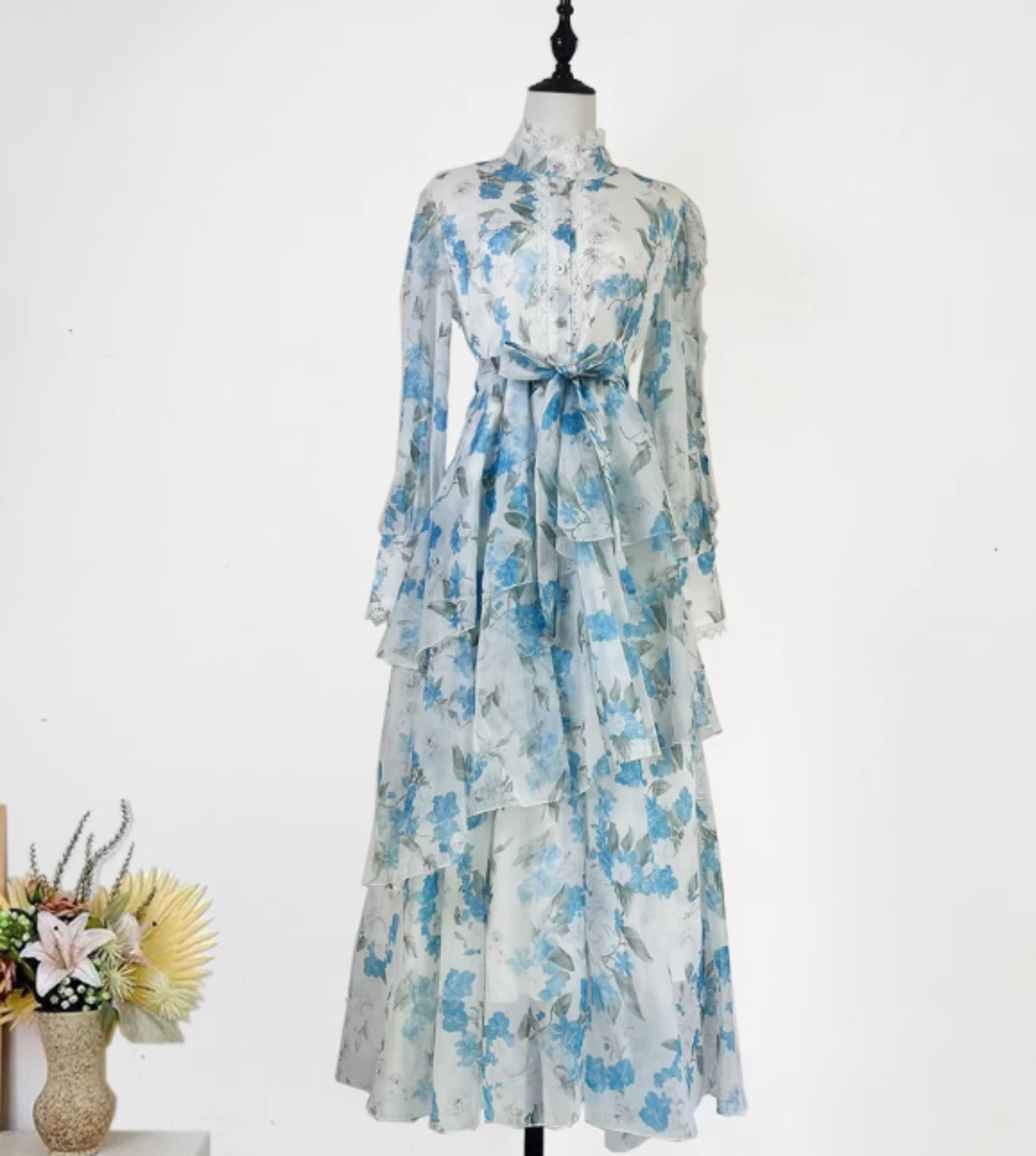 Lace Patchwork Flower Print Cinching Mid Length Dress