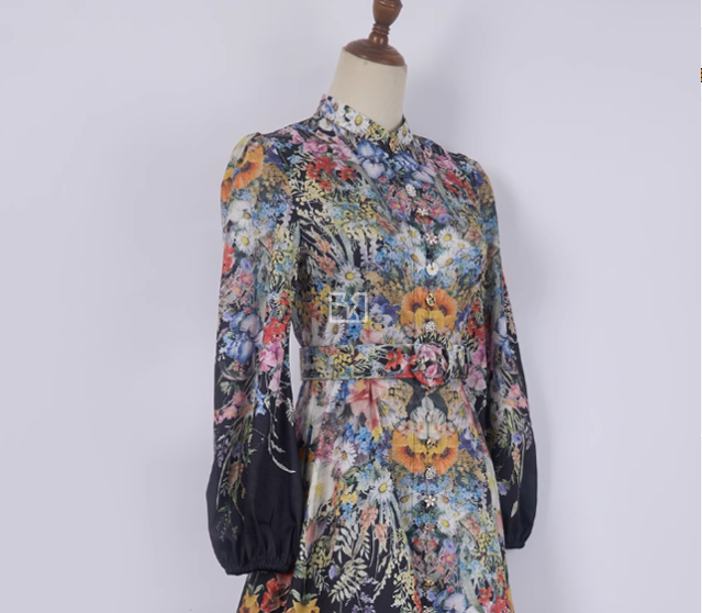 Single Row Exquisite Button Printed Short Dress