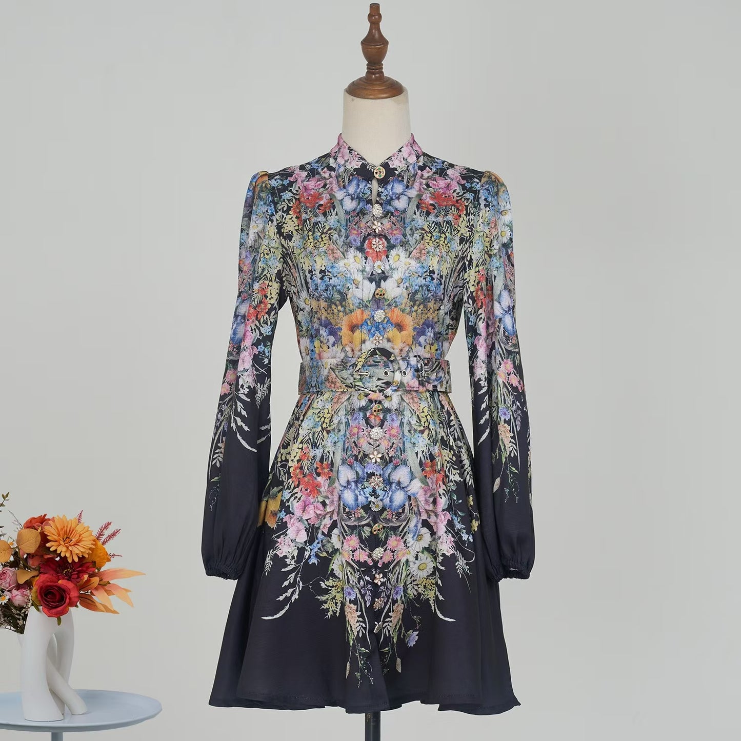 Single Row Exquisite Button Printed Short Dress