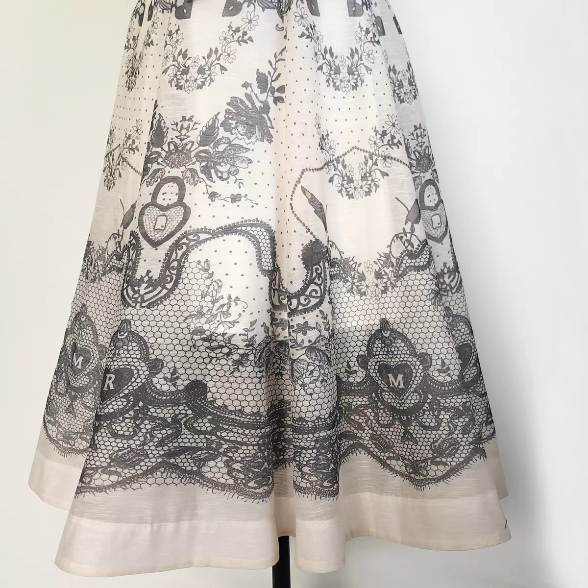 Ruffled Sleeve Top and High Waist Printed Skirt Set